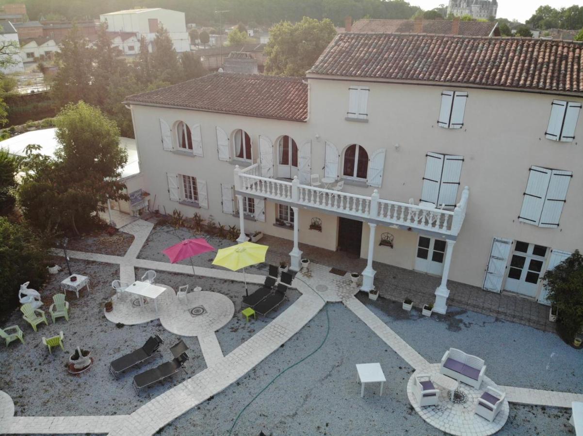 Le Clos Des Cedres B&B La Rochefoucauld Exteriér fotografie